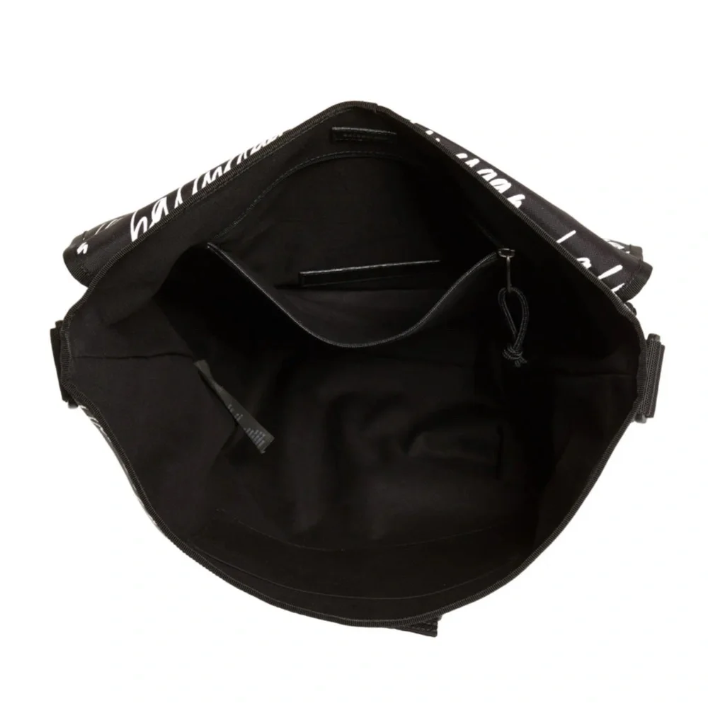 New Authentic BALENCIAGA Explorer Logo Script Messenger Bag